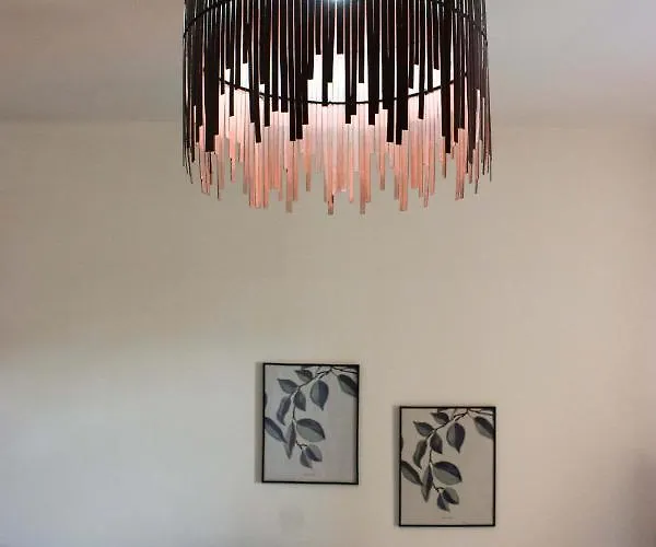 Rocky Coast-amazing View Of Meteora カランバカ